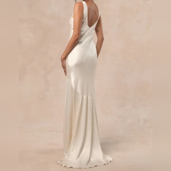 Lulus Women's Love All of Me Champagne Satin Sleeveless Maxi Dress, Size Small - Picture 3 of 9